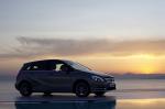 Mercedes-Benz B-Class 2011 года